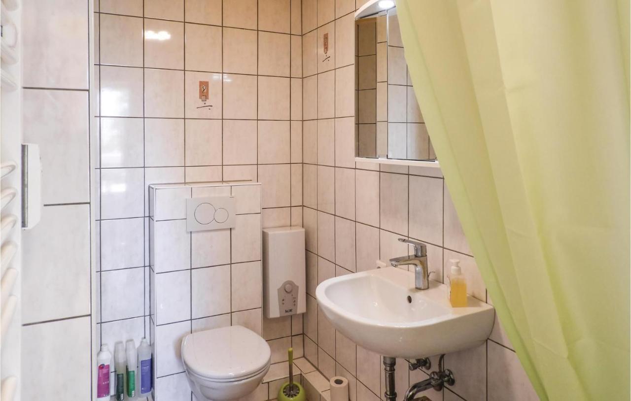 1 Bedroom Awesome Apartment In St, Annen Sankt Annen Esterno foto