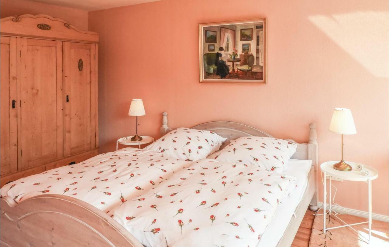 1 Bedroom Awesome Apartment In St, Annen Sankt Annen Esterno foto